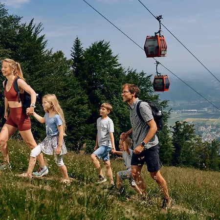 Pohorje Village Wellbeing - Forest Videc 公寓