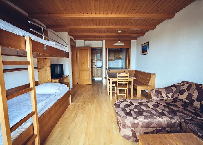 Pohorje Village Wellbeing - Forest Videc アパート