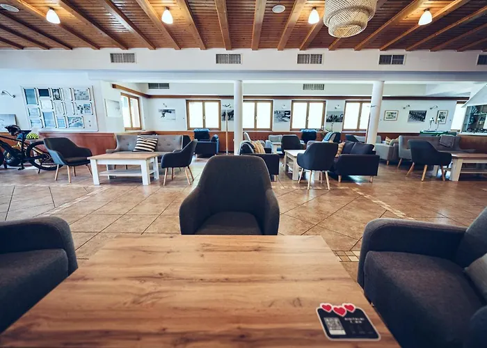 شقة Pohorje Village Wellbeing - Forest Videc